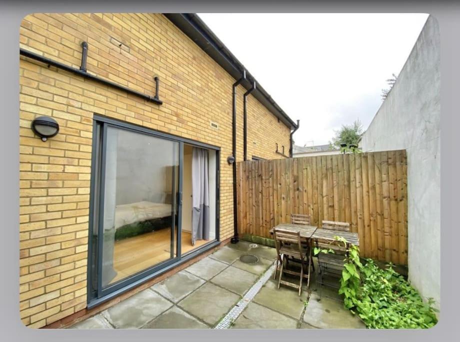Luxury 4-Bed Apartment With Balcony & Garden, Near Emirates Stadium, 15 Mins To Central London Exterior photo